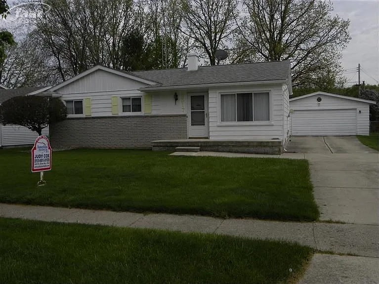 5517 Westchester Dr photo 1