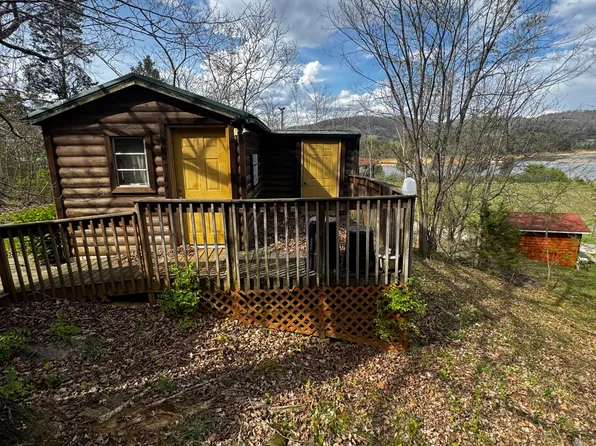 1429 Chief Ln, Bean Station, TN 37708