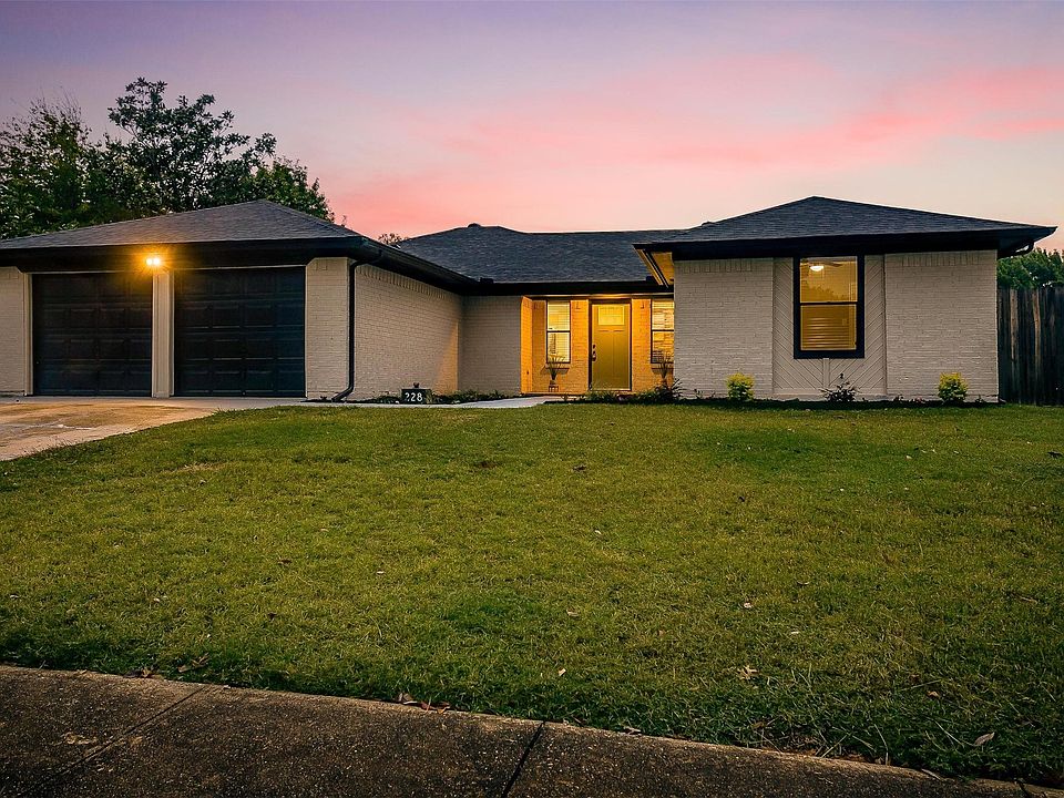 1st image of 228 Haywood Dr