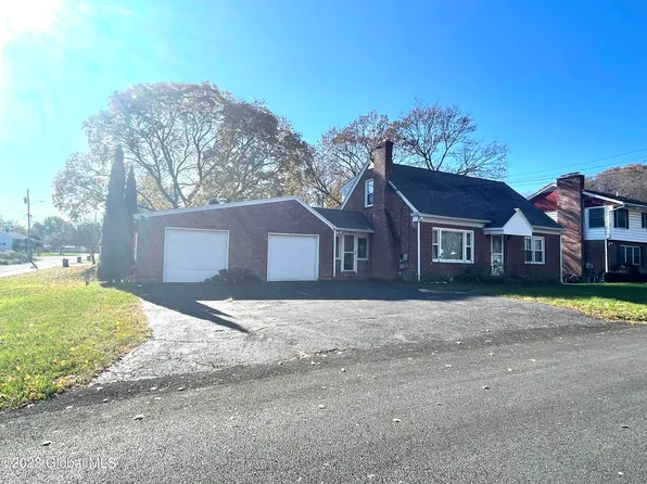 6 Madison Avenue, Ravena, NY 12143