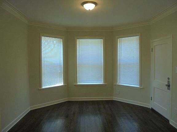 4th image of 3849 N Christiana Ave #3