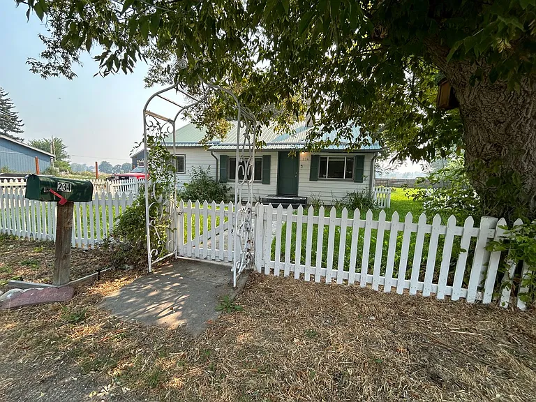 234 Werth Ln — Photo 2