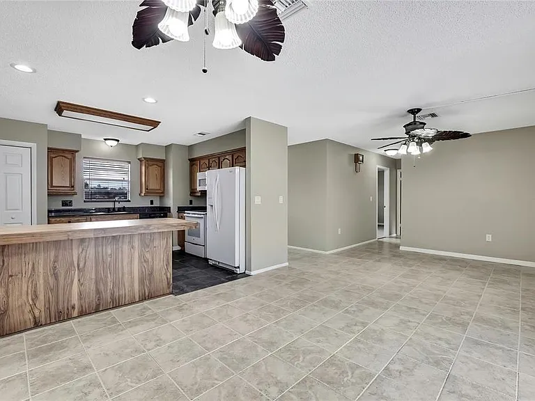 3017 Lema Dr — Photo 6