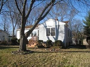 2nd image of 5411 Oakwood Dr