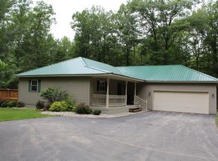 7292 E Decker Rd, Fountain, MI 49410