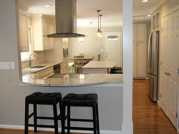 open concept - kitchen/LR