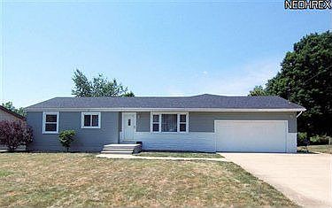 1st image of 3442 Sandalwood Ln