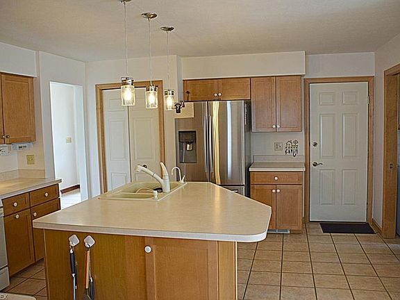 5th image of 7280 Thorncliffe Blvd