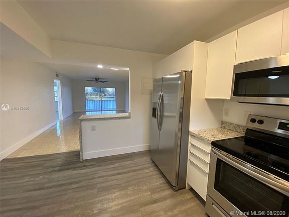2nd image of 9400 N Hollybrook Lake Dr APT 304