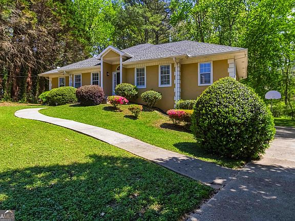 4th image of 720 Garr Cir SW