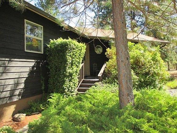 3rd image of 301 Hillview Dr