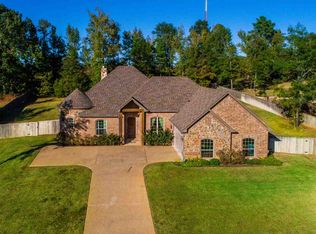 110 Lacebark Ln, Longview, TX 75605