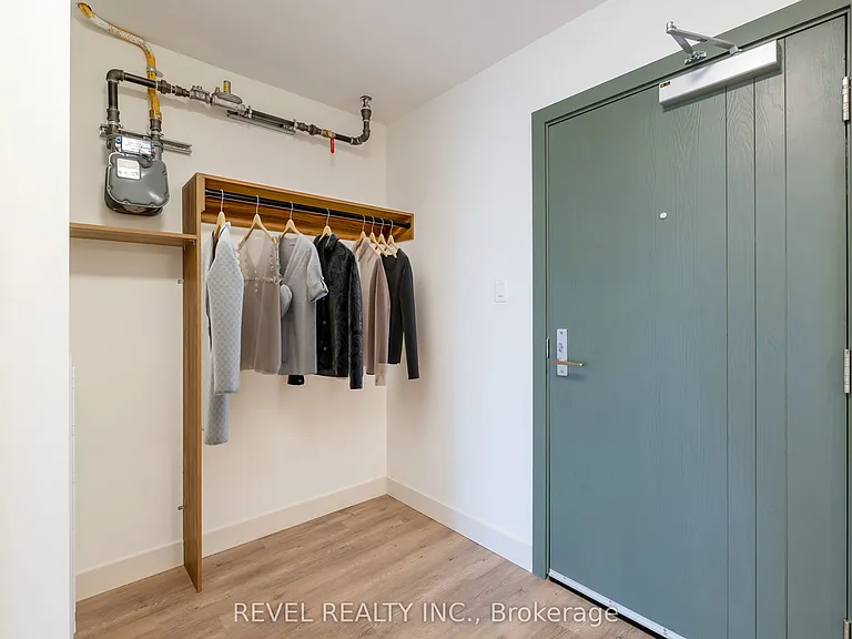 4390 Hillview Dr #301 — Photo 9