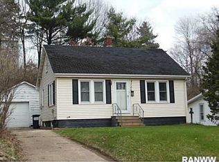 2706 S Slope Ter, Eau Claire, WI 54703
