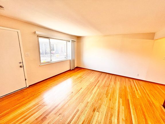 2nd image of 1504 Sanchez Ave APT 7