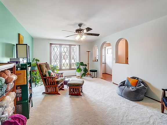 4th image of 546 Sunnymeade Ln