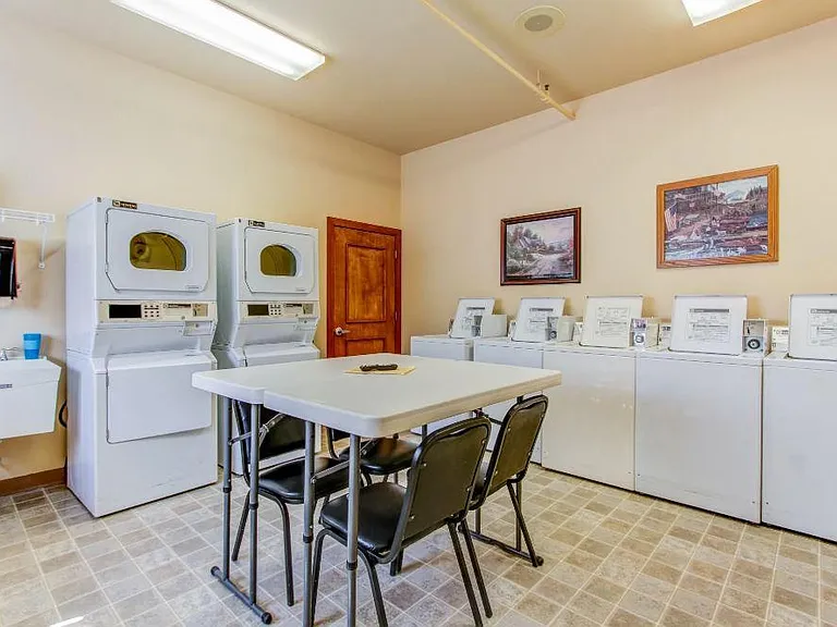 8160 Sunset Ln — Photo 32