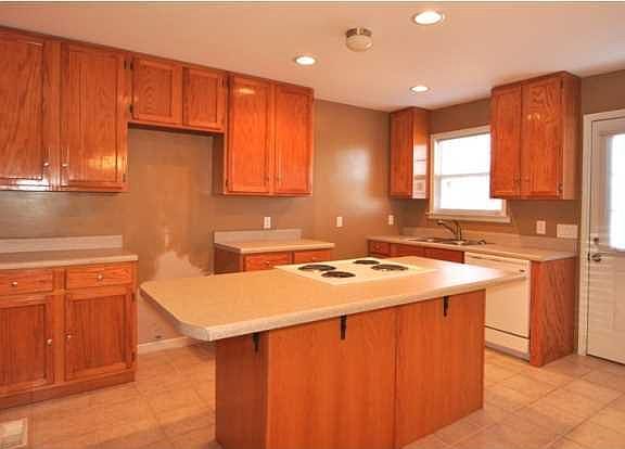 4th image of 225 Glenda Dr