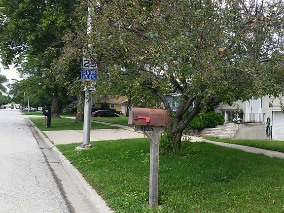 2nd image of 8825 S Austin Ave