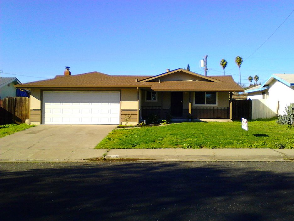 1st image of 2026 Buckingham Dr