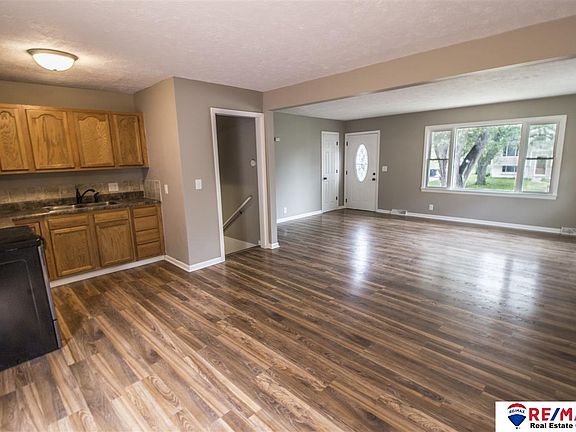3rd image of 7306 Chandler Acres Dr