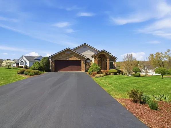 19048 Sterling Dr, Abingdon, VA 24211