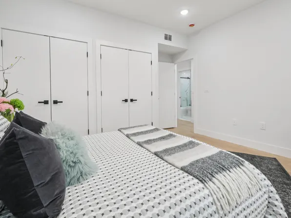 78 Beacon Avenue image 30 of 50