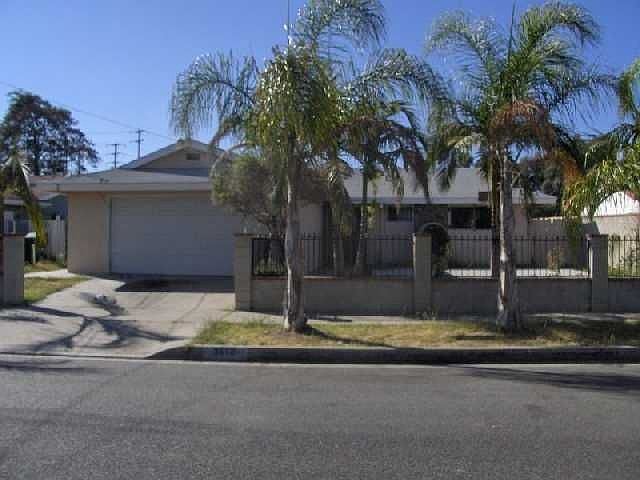 1st image of 3512 Hacienda Dr