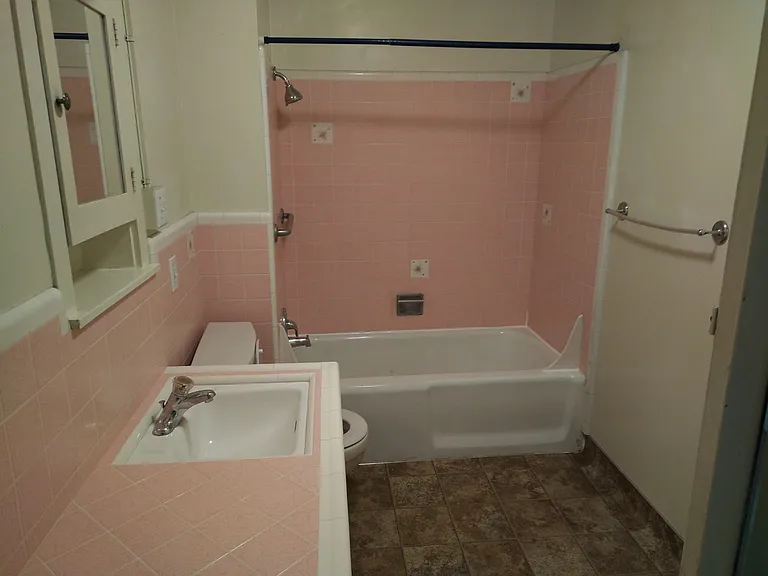 454 W 200 N — Photo 12