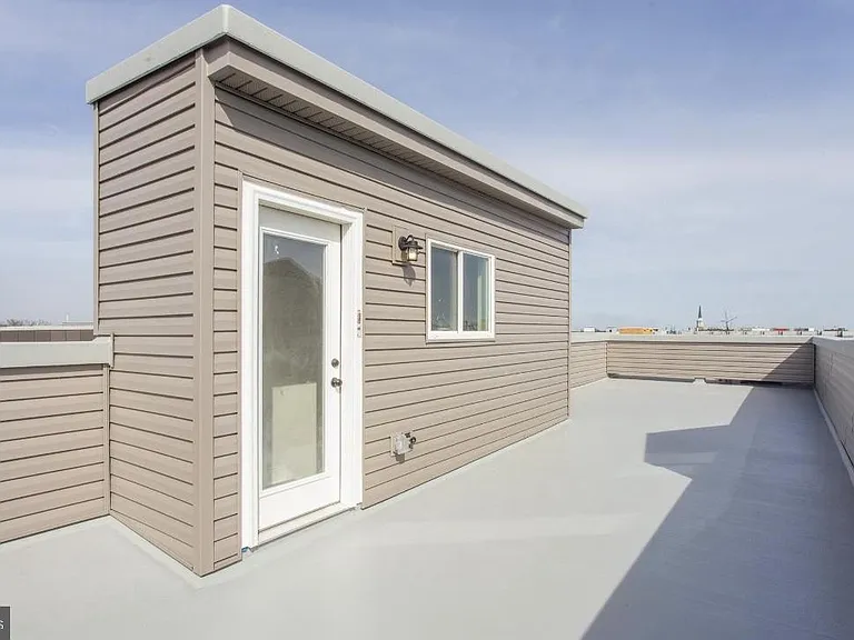 1702 N Gratz St #2 — Photo 14