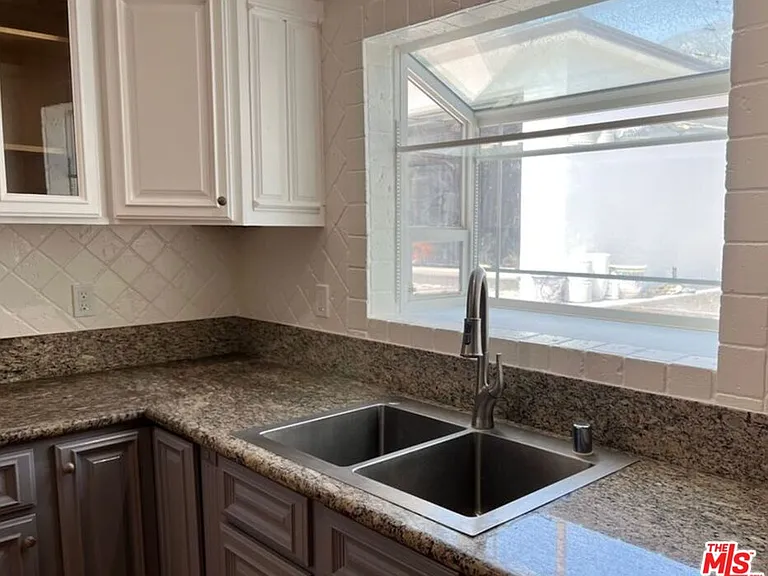 3317 Burritt Way — Photo 2