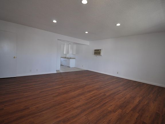 5th image of 327 E Navilla Pl APT J