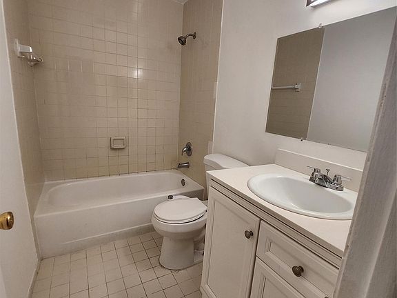 4th image of 7500 SW 153RD Court #204-12