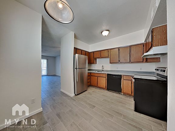 2nd image of 2828 E Tierra Buena Ln APT 201