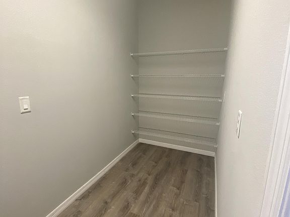 3rd image of 2518 Fern Palm Dr #2