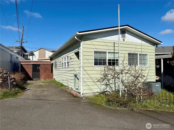 18501 52nd Avenue #6, Lynnwood, WA 98037