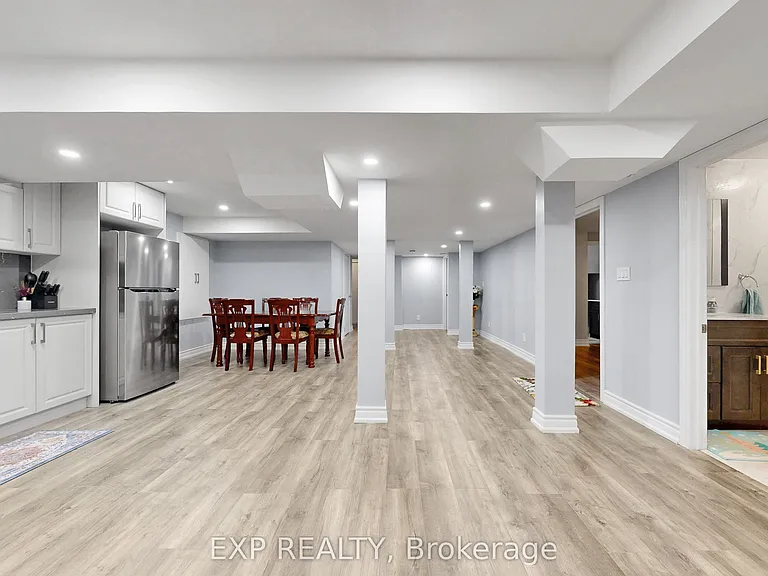 50 Walford Rd #LOWER — Photo 12