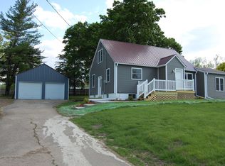106 College Ave, Le Grand, IA 50142
