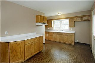 5th image of 924 Avondale Dr