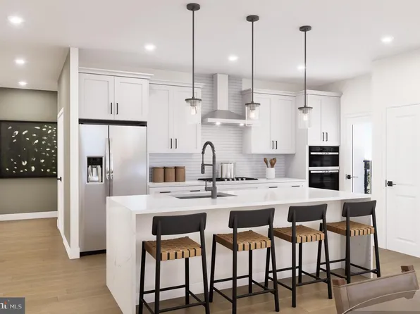 1121 Fortune Ter #205, Potomac, MD 20854