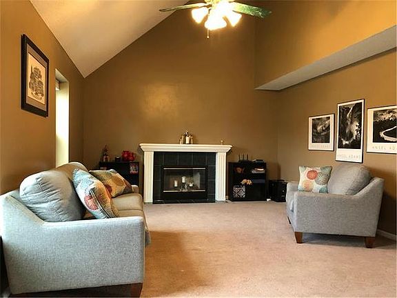 3rd image of 15275 NW 137th Ct