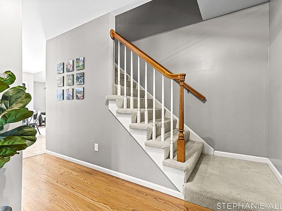 5th image of 7429 Saint George Cir