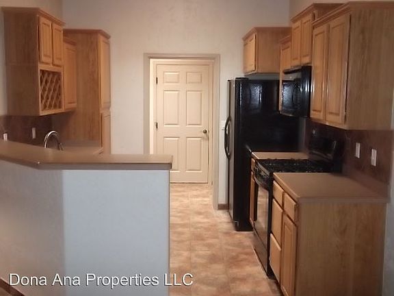 4th image of 1232 Mission Nuevo Dr APT B