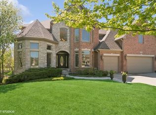 445 Victor Ln, Lake Zurich, IL 60047