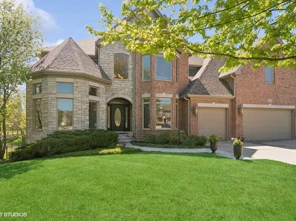 445 Victor Ln, Lake Zurich, IL 60047