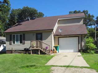206 Concord St, Emmons, MN 56029
