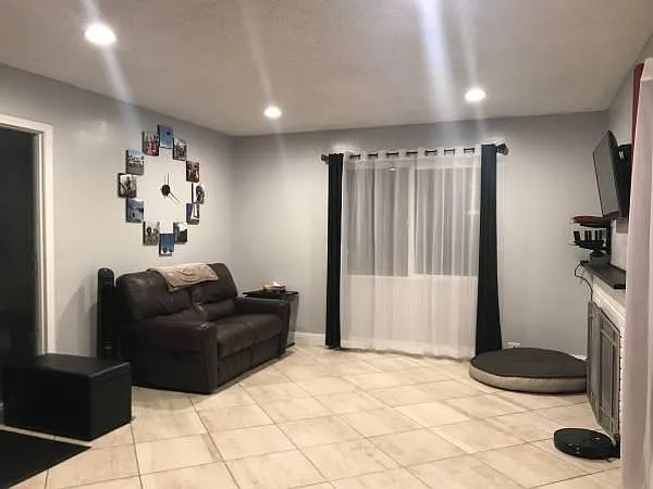 3 bed, 1600 sqft, $2,900 — Photo 3