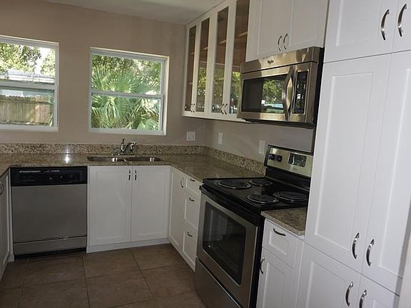 5th image of 2178 26th Ave N