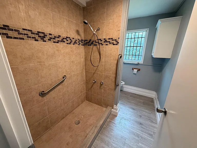 222 E John Alber Rd — Photo 14