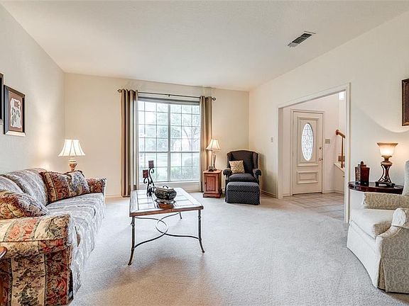 5th image of 3321 Moss Creek Dr